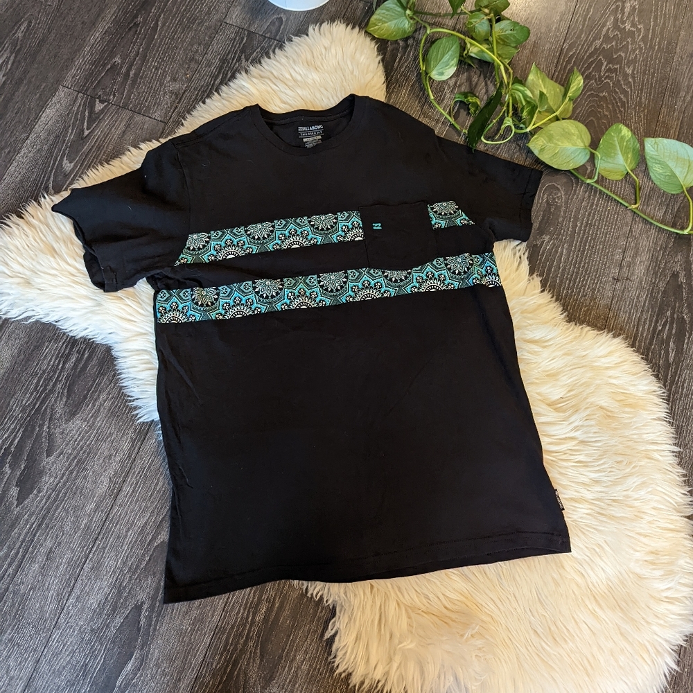 👕 BILLABONG - Striped Pocket Tee